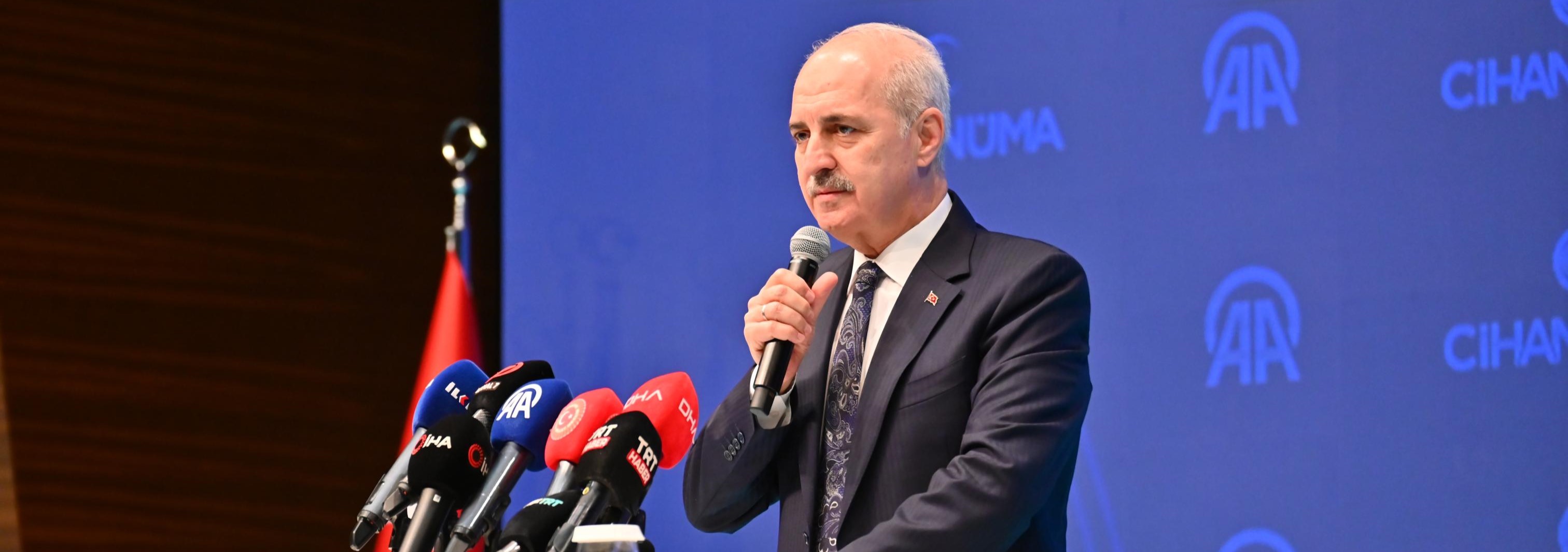 BİLGİ, İRADE VE DÜZEN TEMASIYLA İSTANBUL FORUM GERÇEKLEŞTİRİLDİ